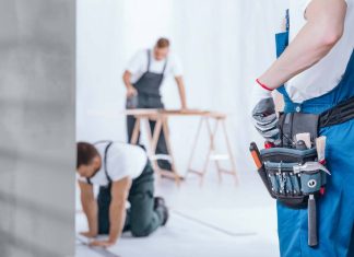 DIY vs. Hiring a Handyman in UAE
